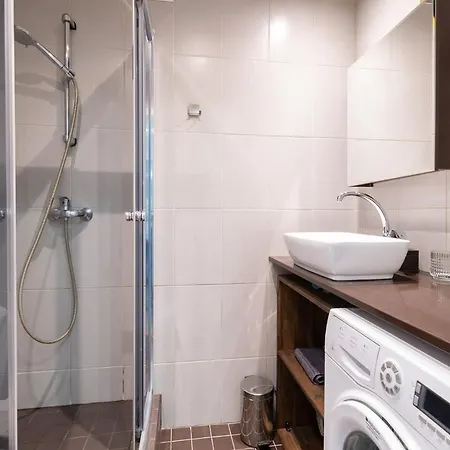 Cozy Stylish With Free Parking By Centralapartments Tallinn