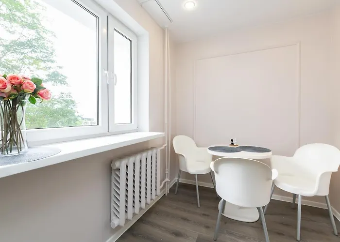 Cozy Stylish With Free Parking By Centralapartments Lägenhet