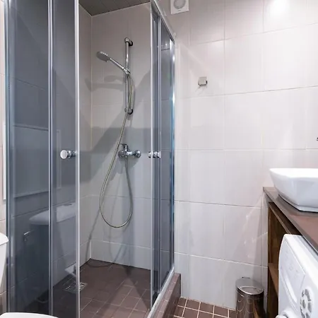Appartamento Cozy Stylish With Free Parking By Centralapartments *